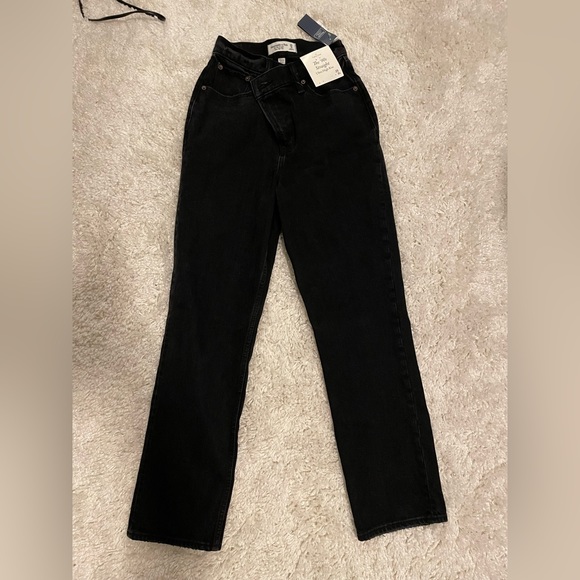 Black Abercrombie & Fitch jeans - Picture 2 of 3